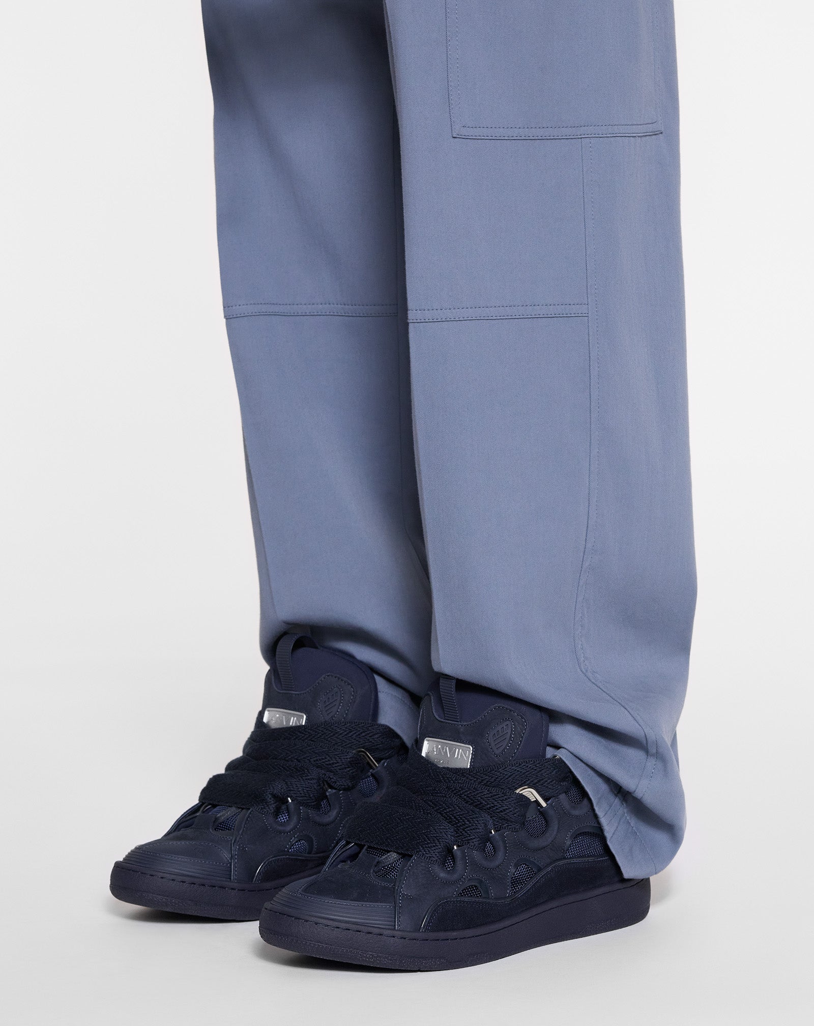 LEATHER CURB SNEAKERS