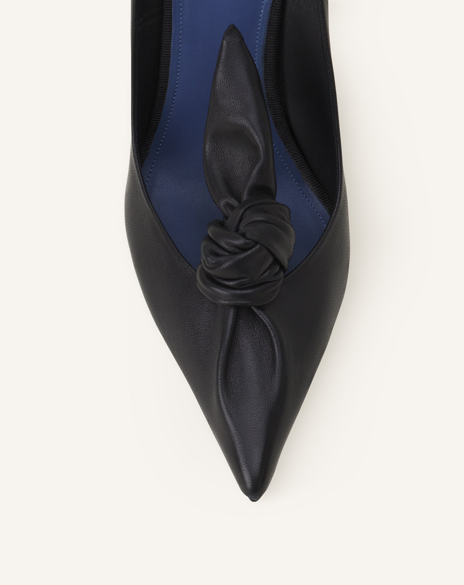 MIDNIGHT STEP LEATHER BOW PUMP