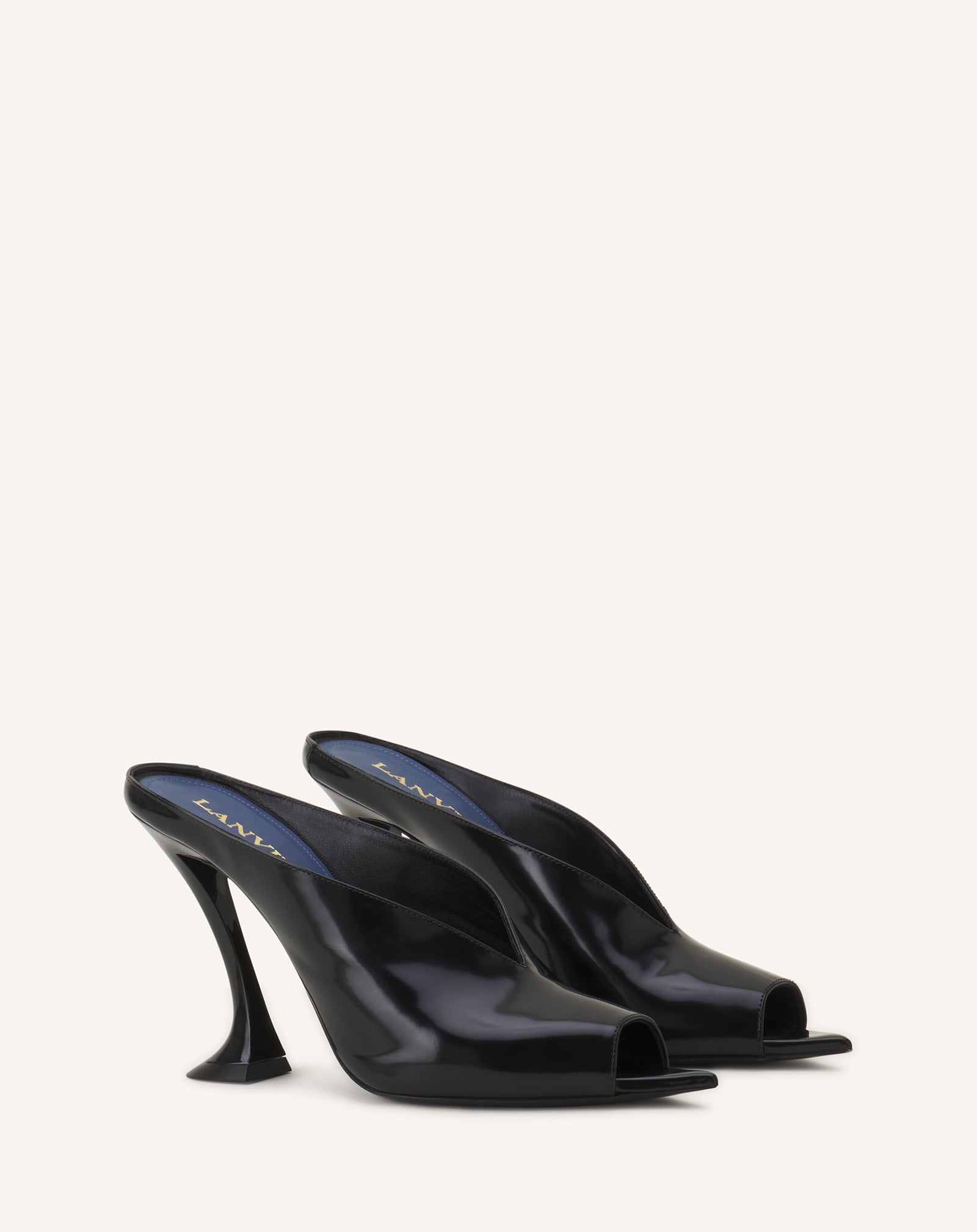 BLACK MIDNIGHT STEP MULE IN PATENT LEATHER
