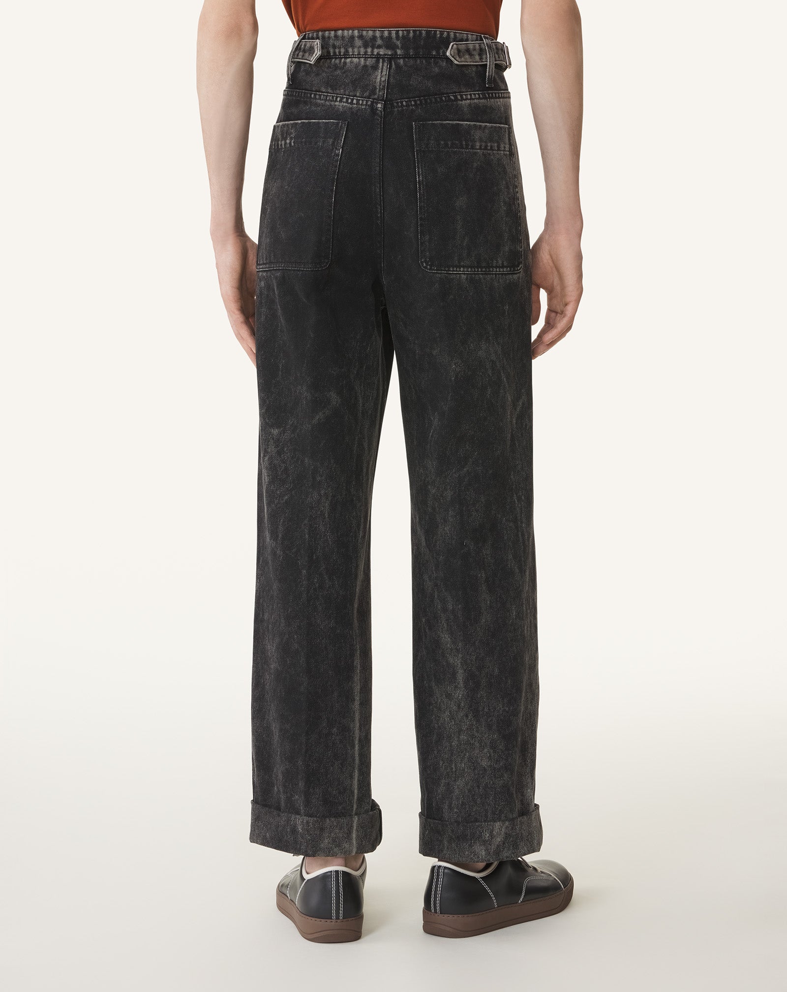 LOOSE FIT WASHED DENIM PANTS