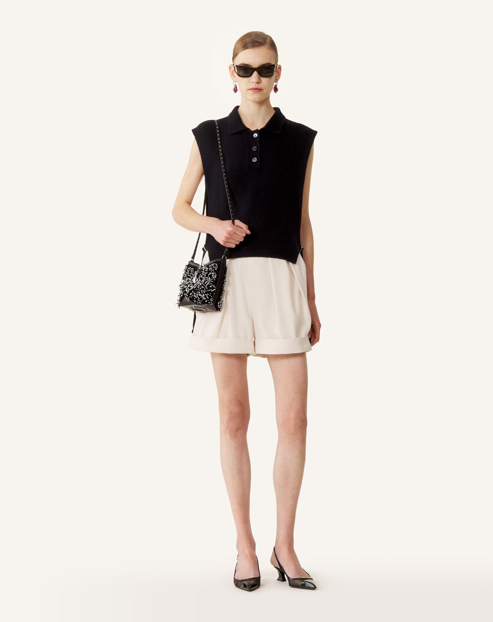SLEEVELESS CASHMERE SWEATER