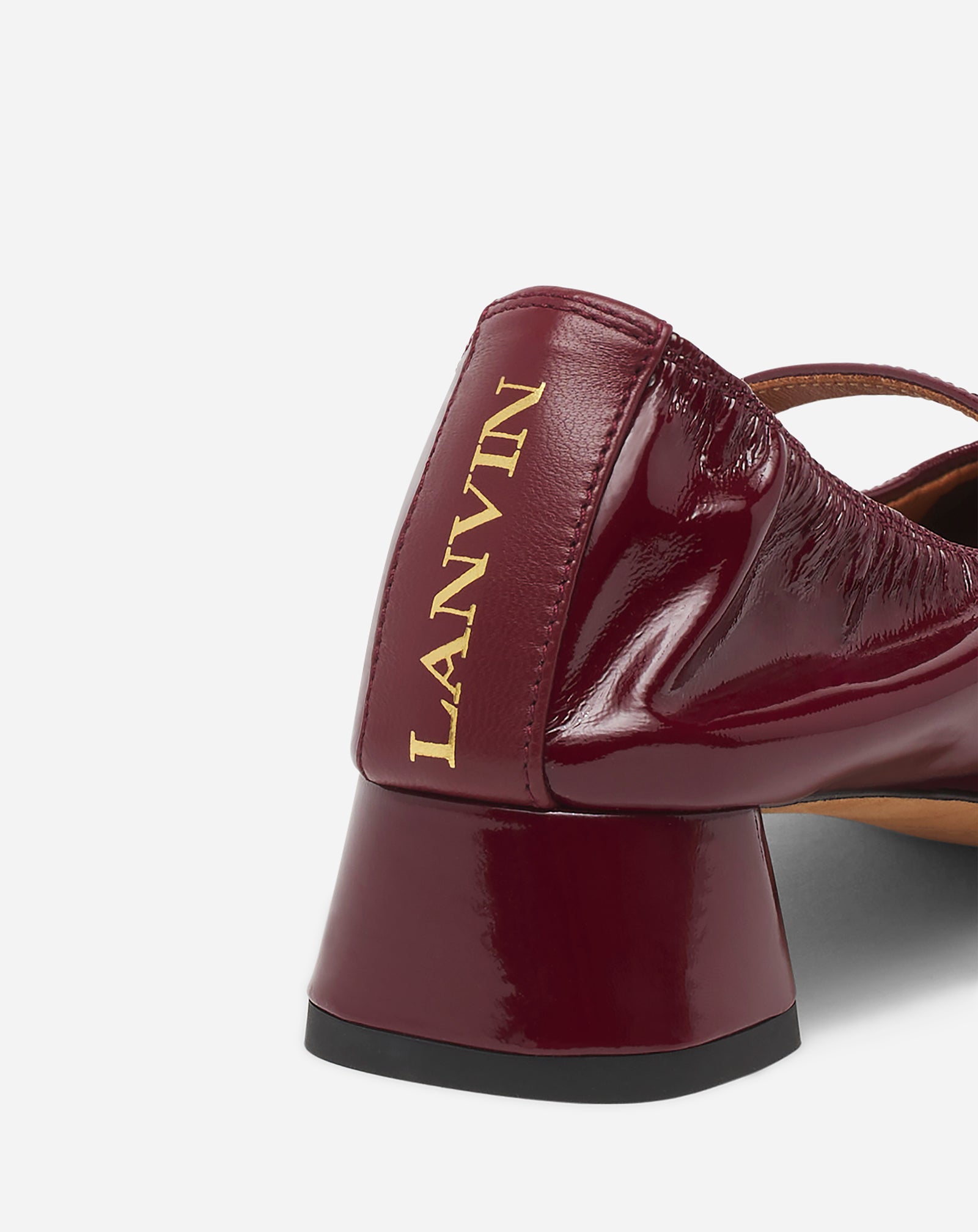 HEELED MARY JANE IN GLOSSY LEATHER