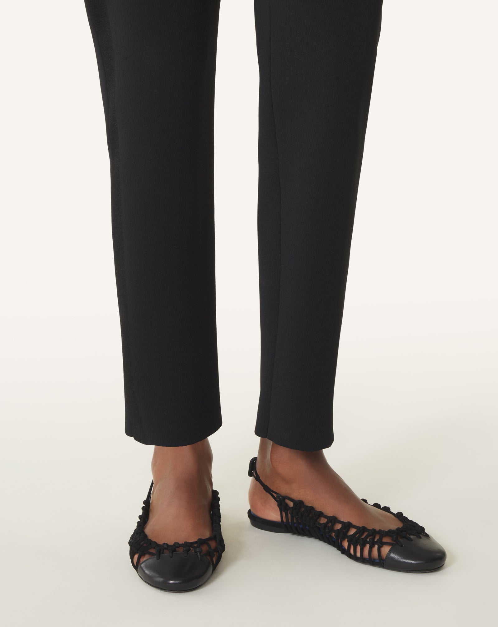 BLACK KNITLINE SLINGBACK BALLERINA IN LEATHER