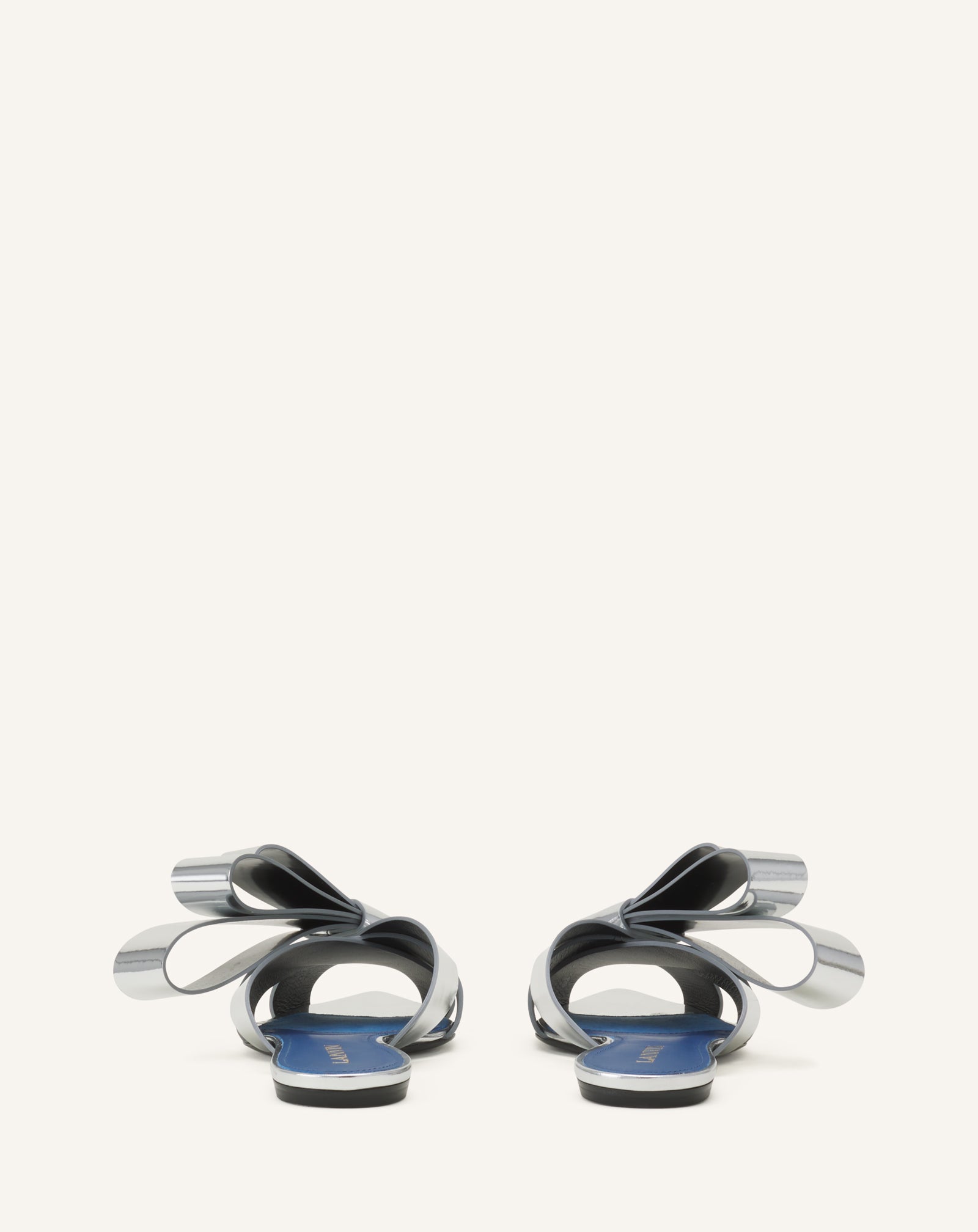SILVER CADEAU FLAT MULE IN METALLIC LEATHER