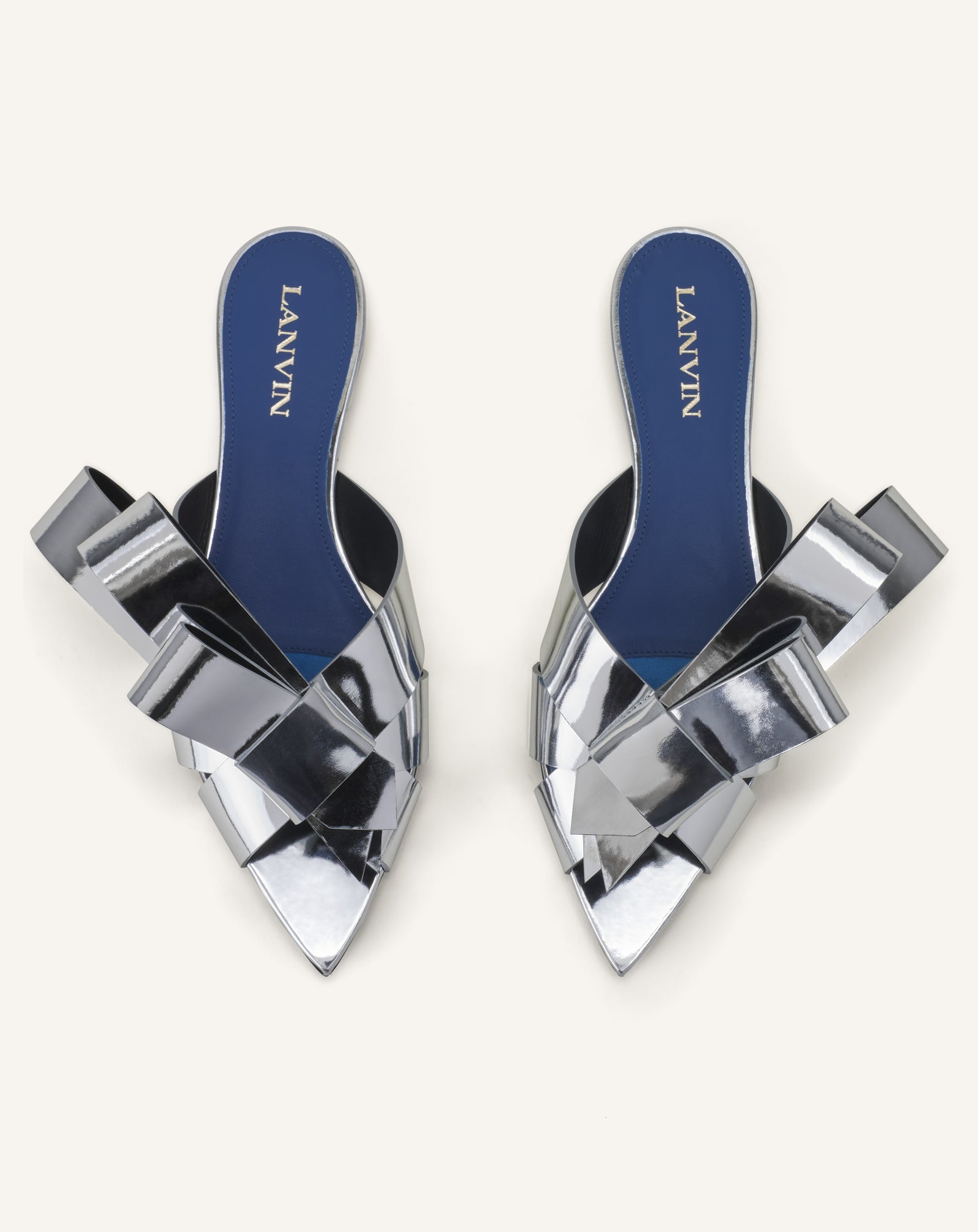 SILVER CADEAU FLAT MULE IN METALLIC LEATHER