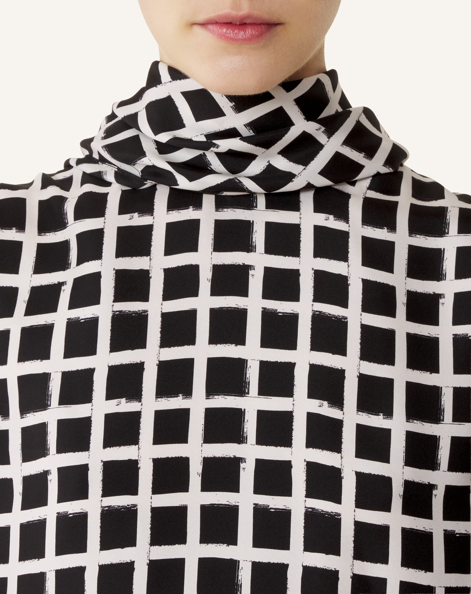 PRINTED SILK SLEEVELESS TOP